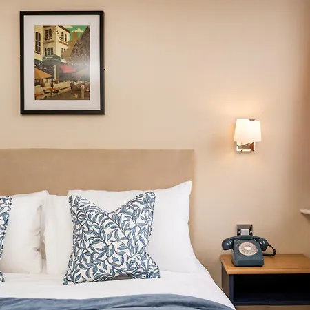 The Rodney Бристоль