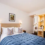 The Rodney Hotel