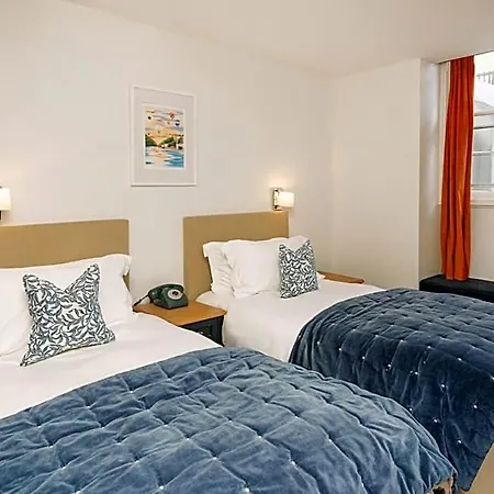 Hotel The Rodney