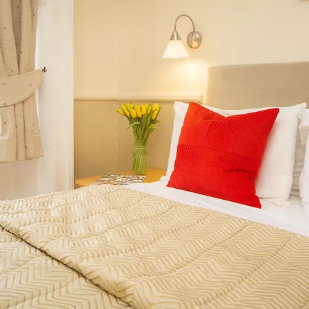 The Rodney Hotell Bristol